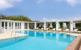Dorion Hotel